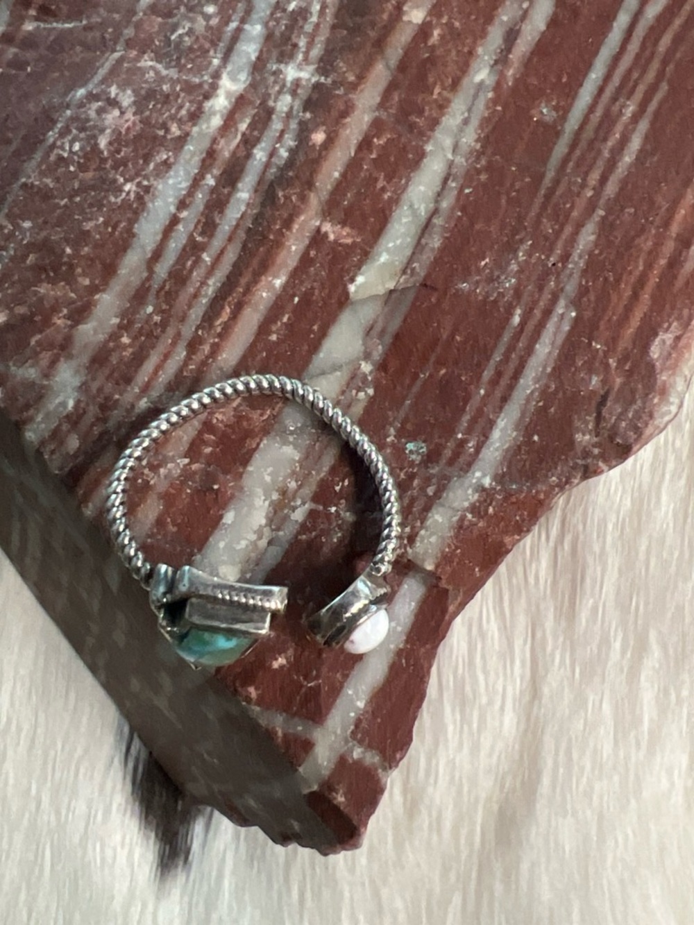 Kingman Turquoise White Buffalo Lightening bolt ring- Women Jewelry - Picture 4 of 4